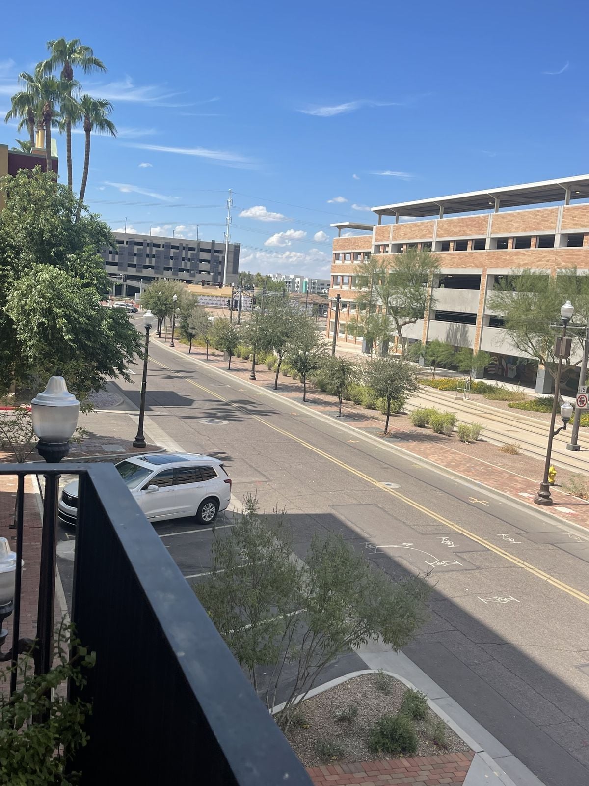Street view from the Klutch MFM Tempe office balcony